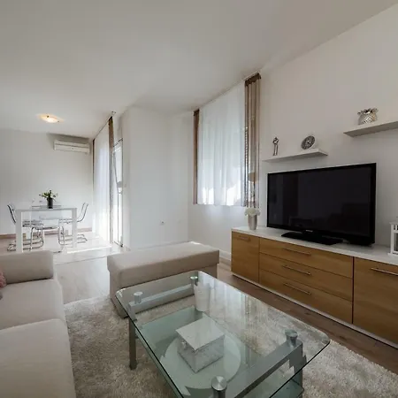 Apartman Skopljanac * Kaštela